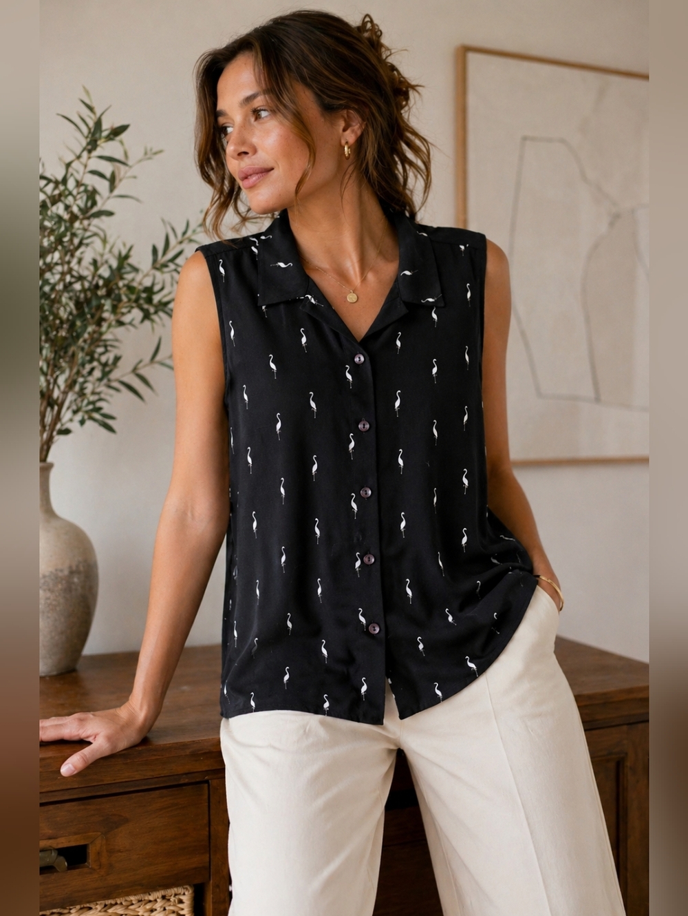 EP Pro | Black Sleeveless Button-Front Camisole with White Motif, Size XL